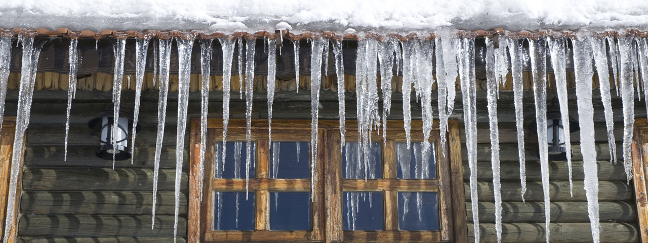 Spray foam prevents ice dams by providing proper insulation in Memphis attic spaces